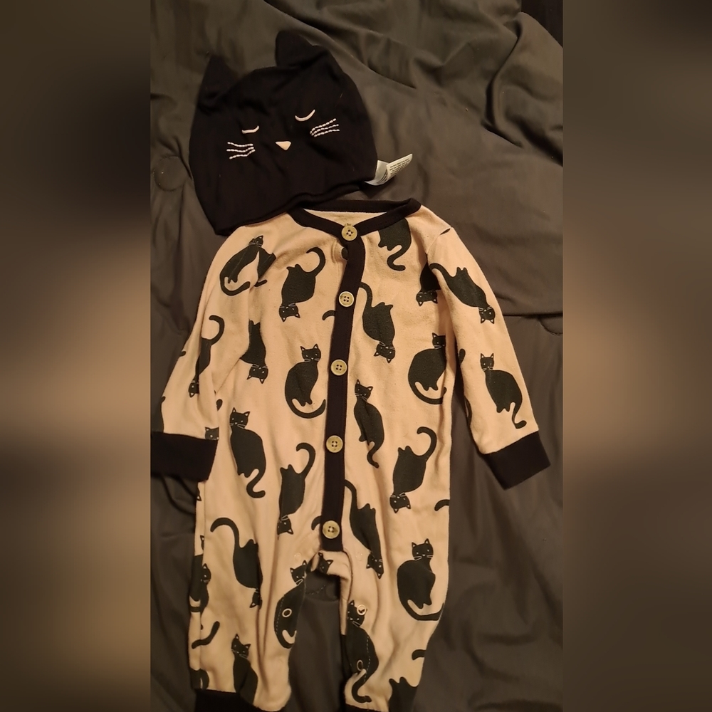 Button down Halloween pajamas with black cats & hat, baby girl 3-6 months